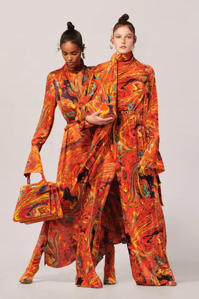 Look 15
